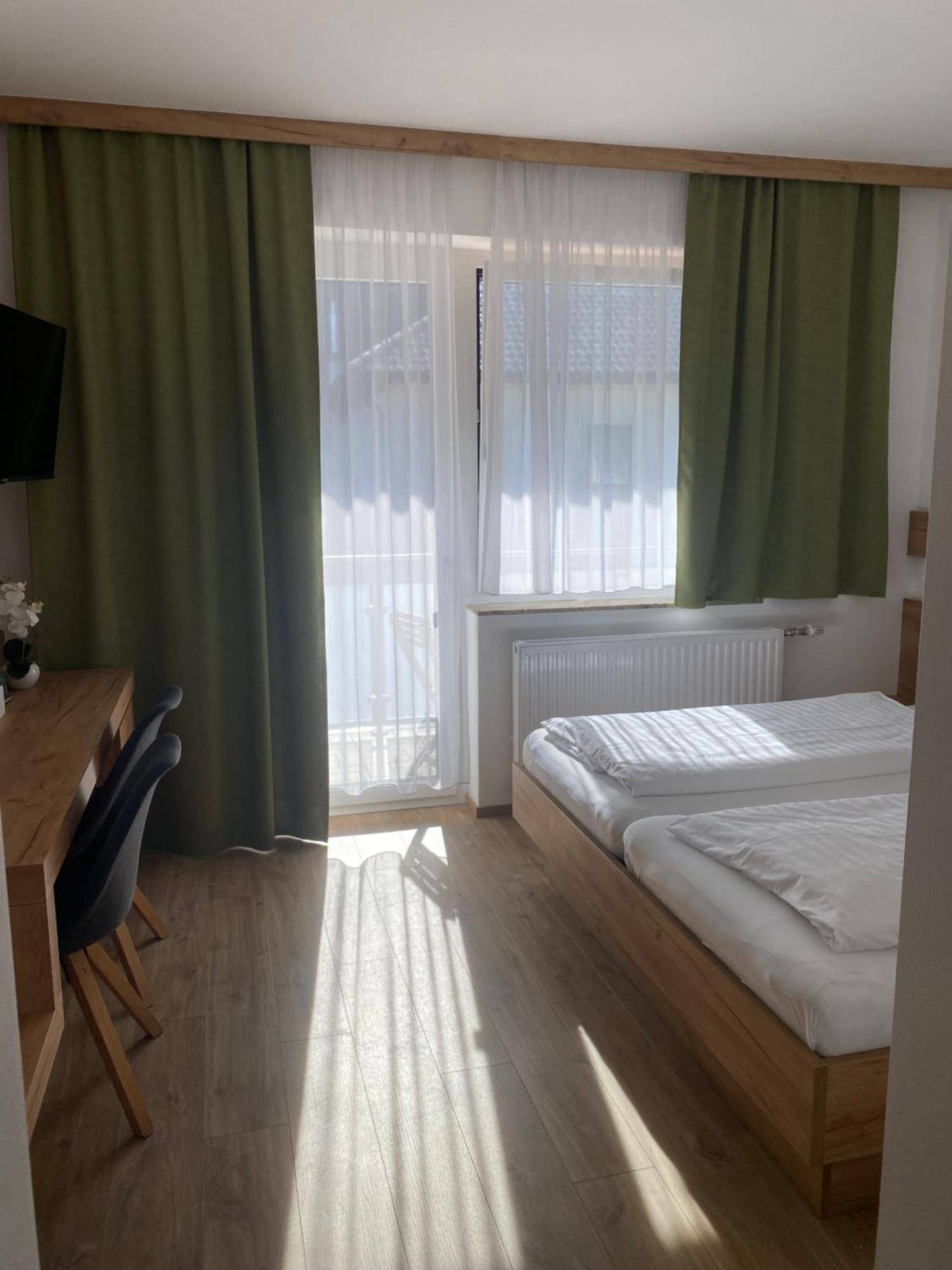 Pension Kinzl Mit E-Ladestation Offenhausen Dış mekan fotoğraf